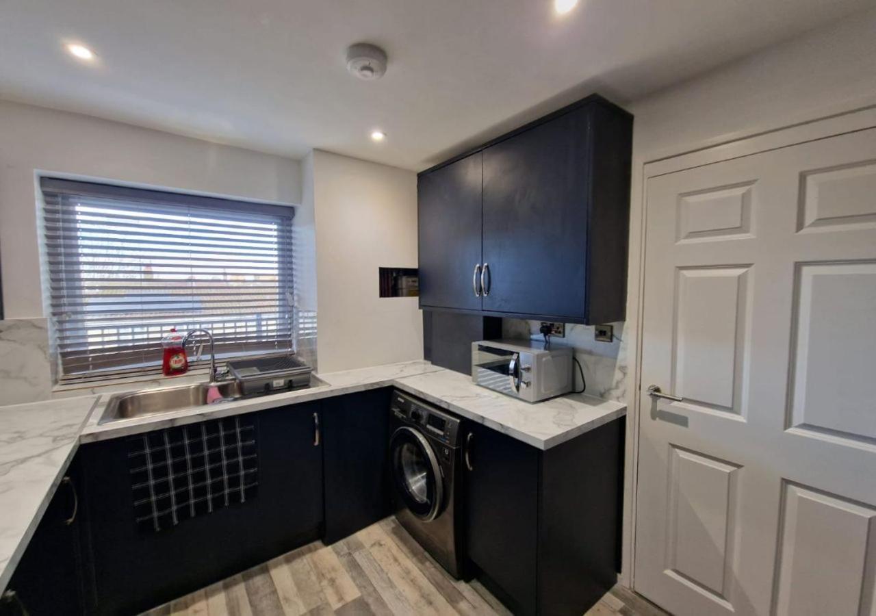 Private Room In London Enfield With Parking Zewnętrze zdjęcie