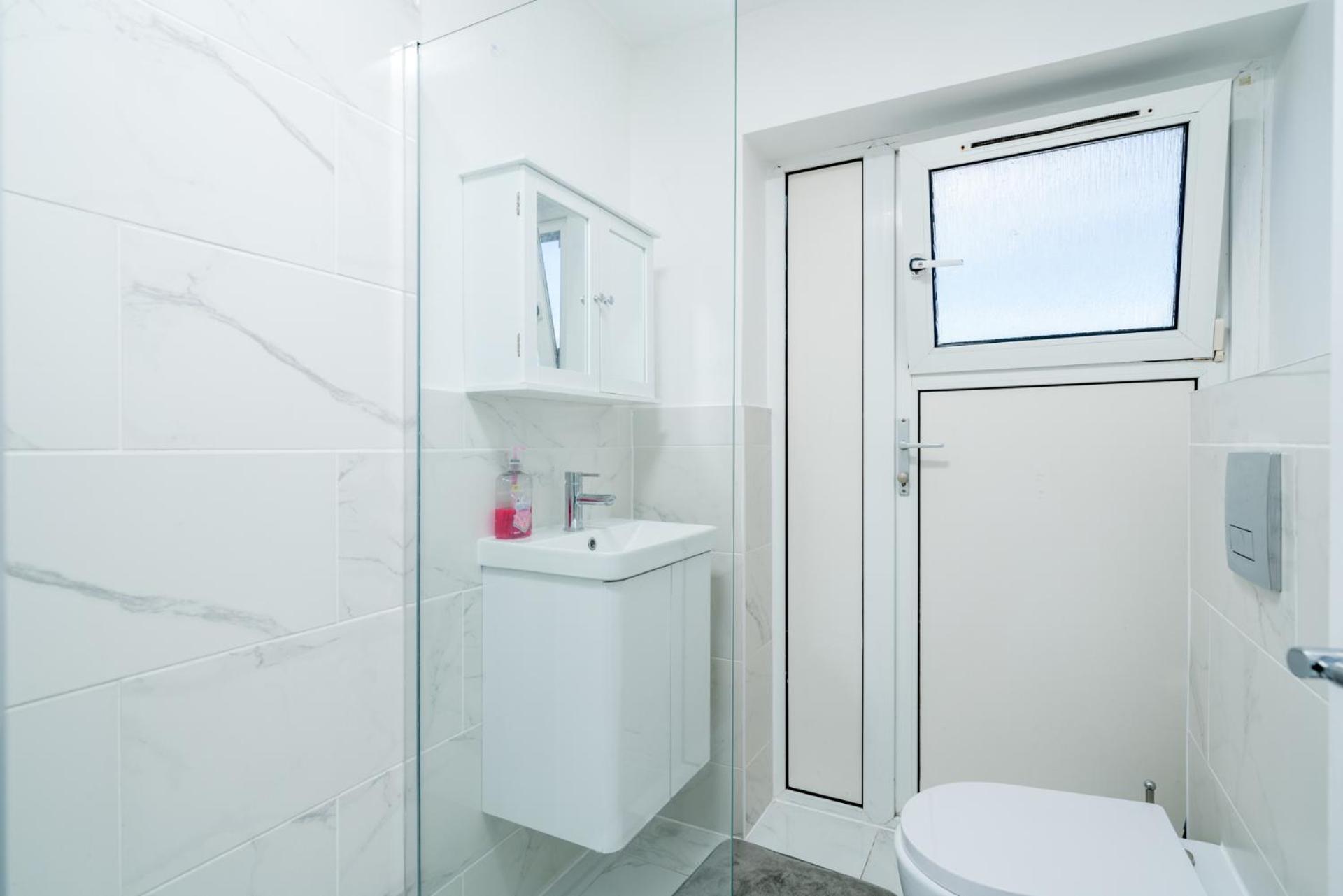 Private Room In London Enfield With Parking Zewnętrze zdjęcie